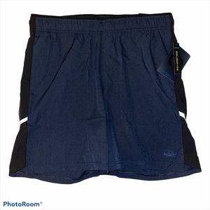 NWT Mens Skora Shorts M